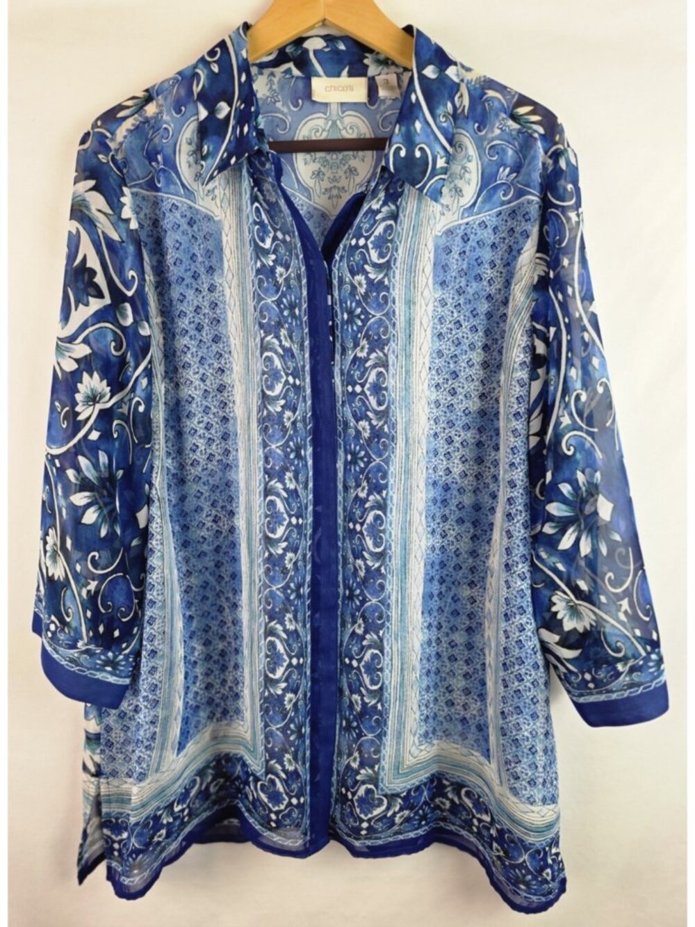 Chico's Women's Top Size 3 XL Blue Floral Sheer 3/4 Sleeve Button Down Blouse